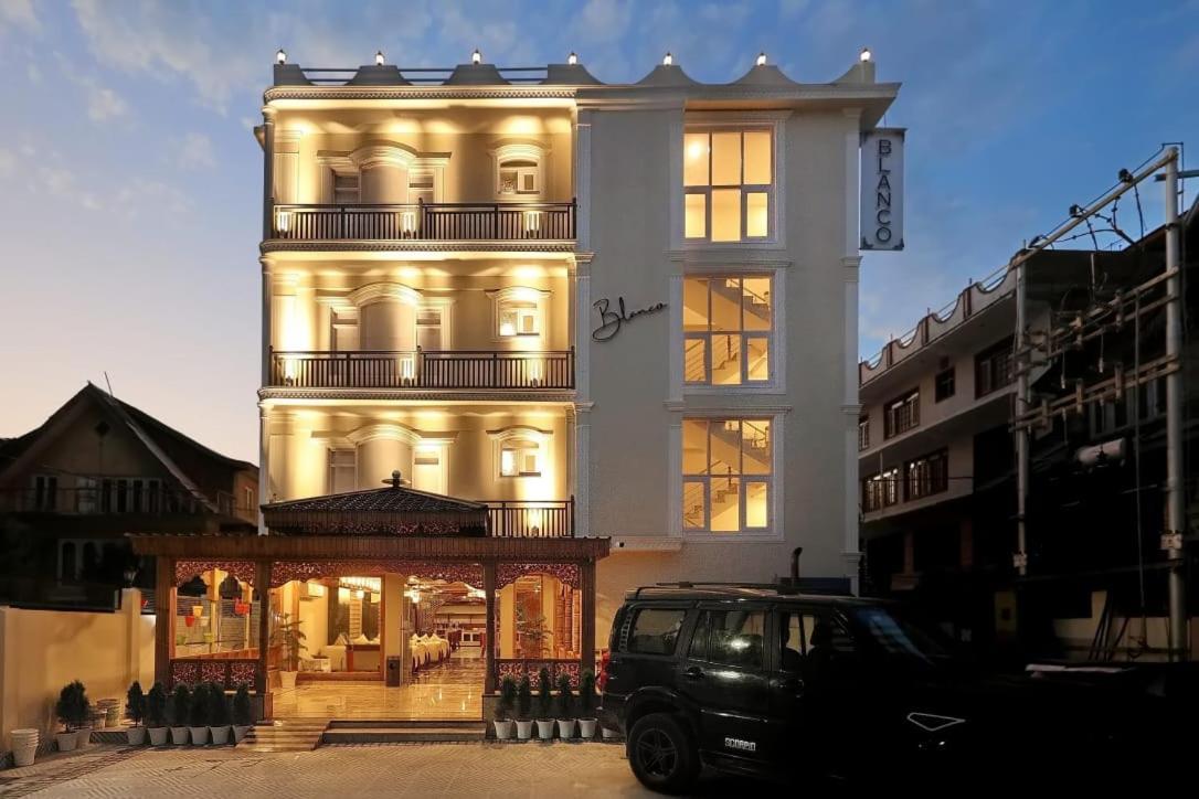 Hotel Blanco Srinagar  Exterior photo